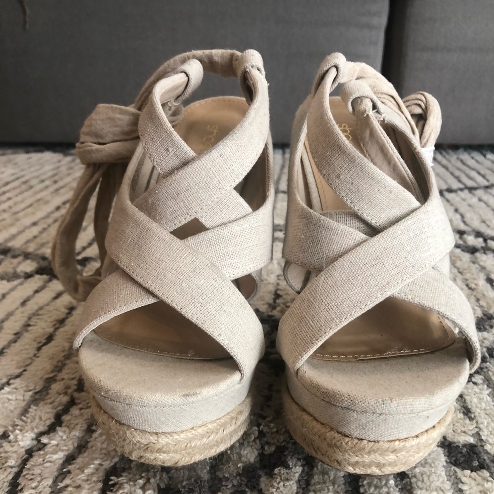 NWOT Just Fab tie up wedges in size 6 1/2 - Picture 2 of 13